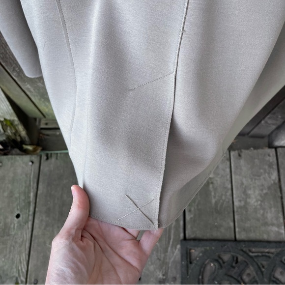 Maison d’ Amélie Paris Wm’s One Button Taupe Blazer NWT Sz M - Picture 7 of 16